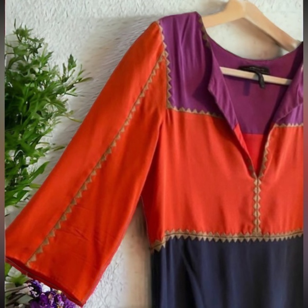 BCBGMaxAzria Aida’s 100% Silk Dress - Picture 8 of 11